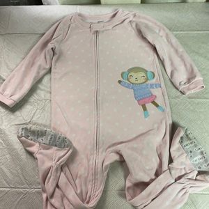 Toddlers Carter's footie pajamas Size 4T